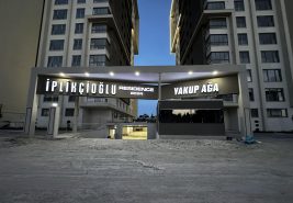 ”URAZLAR”dan | 4+1 Lüks | Site İçi ️Köşe Konum | Çocuk Parkı |